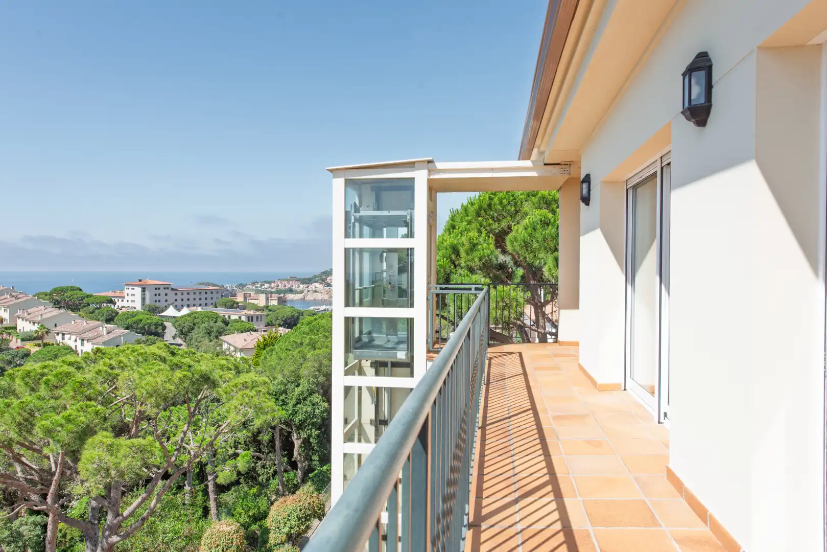 Terrassa de Casa o xalet en venda en Sant Feliu de Guíxols amb Aire condicionat, Calefacció i Jardí privat