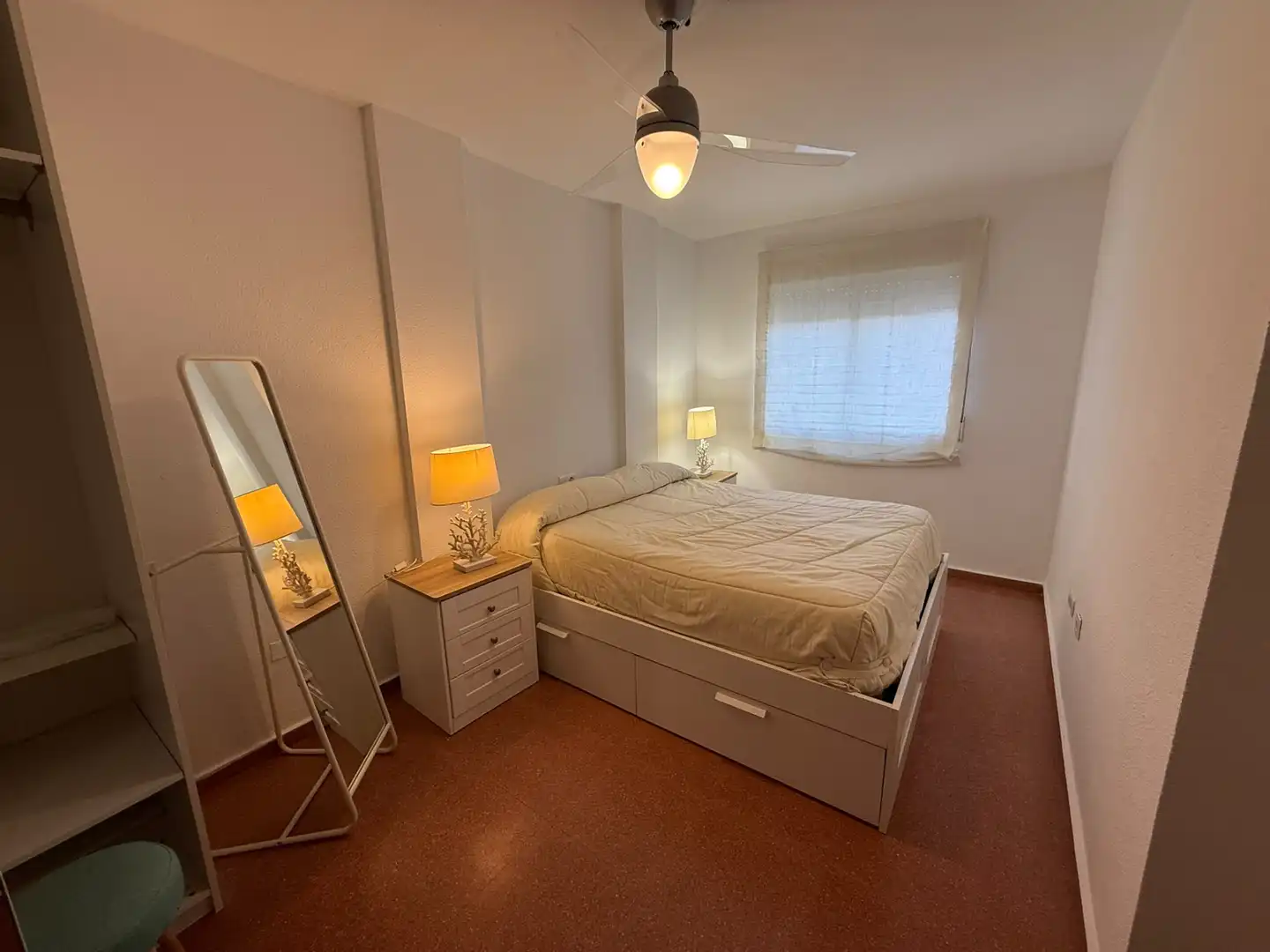 Terraced house with terrace to rent in Calle Pintor Saura Pacheco, imagen 9