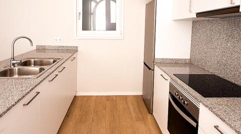 Photo 3 of Flat for rent in Centre, Vic