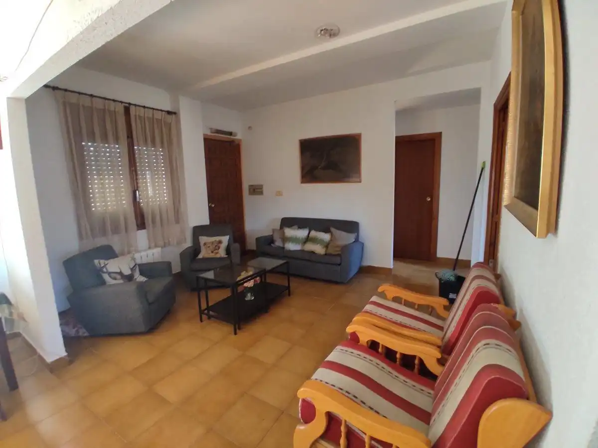 Sala de estar de Apartamento en venta en Bárcabo con Calefacción, Trastero y Piscina comunitaria