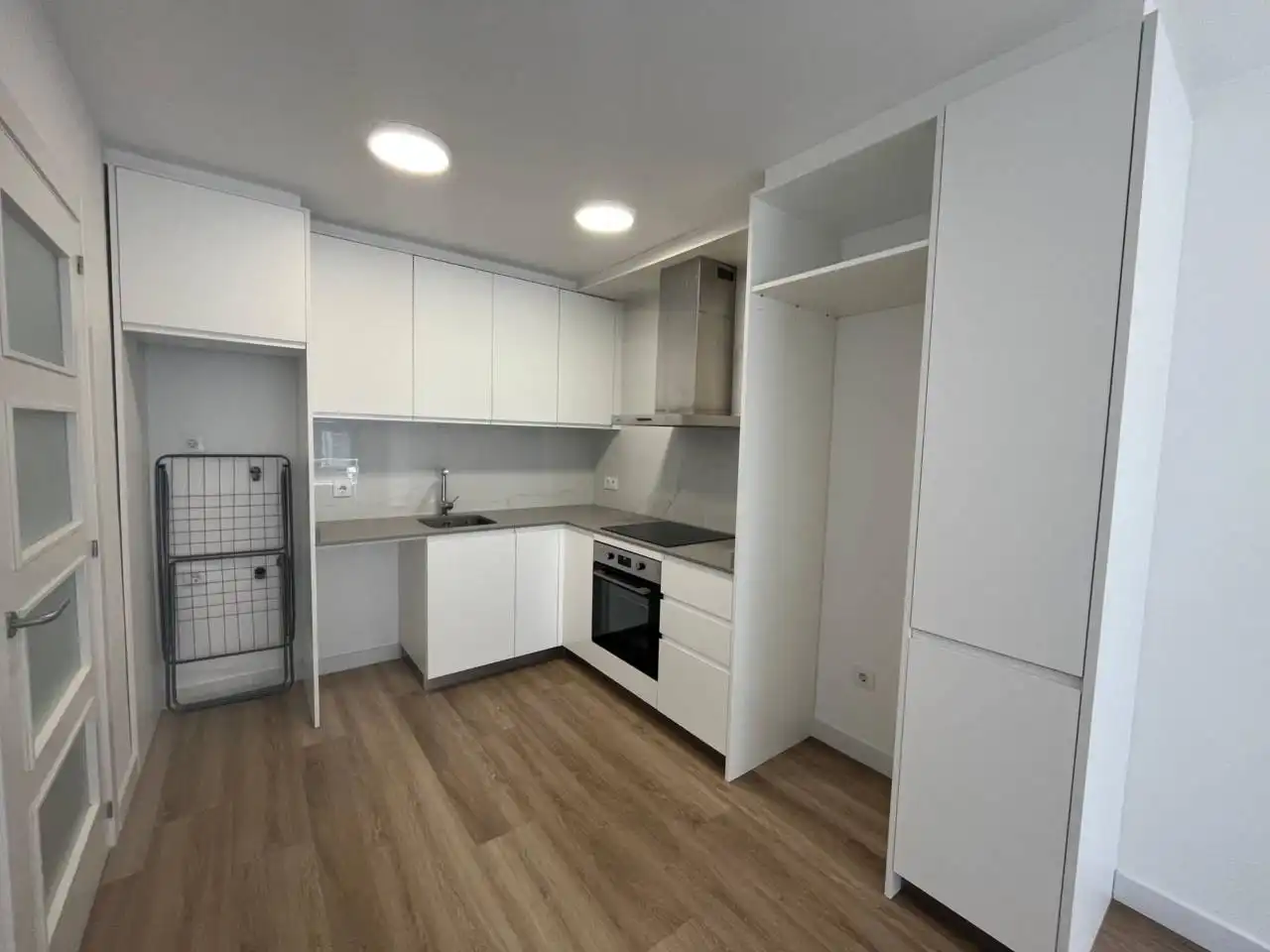 Kitchen of Flat for sale in Girona  with Air Conditioner, Heating and Balcony