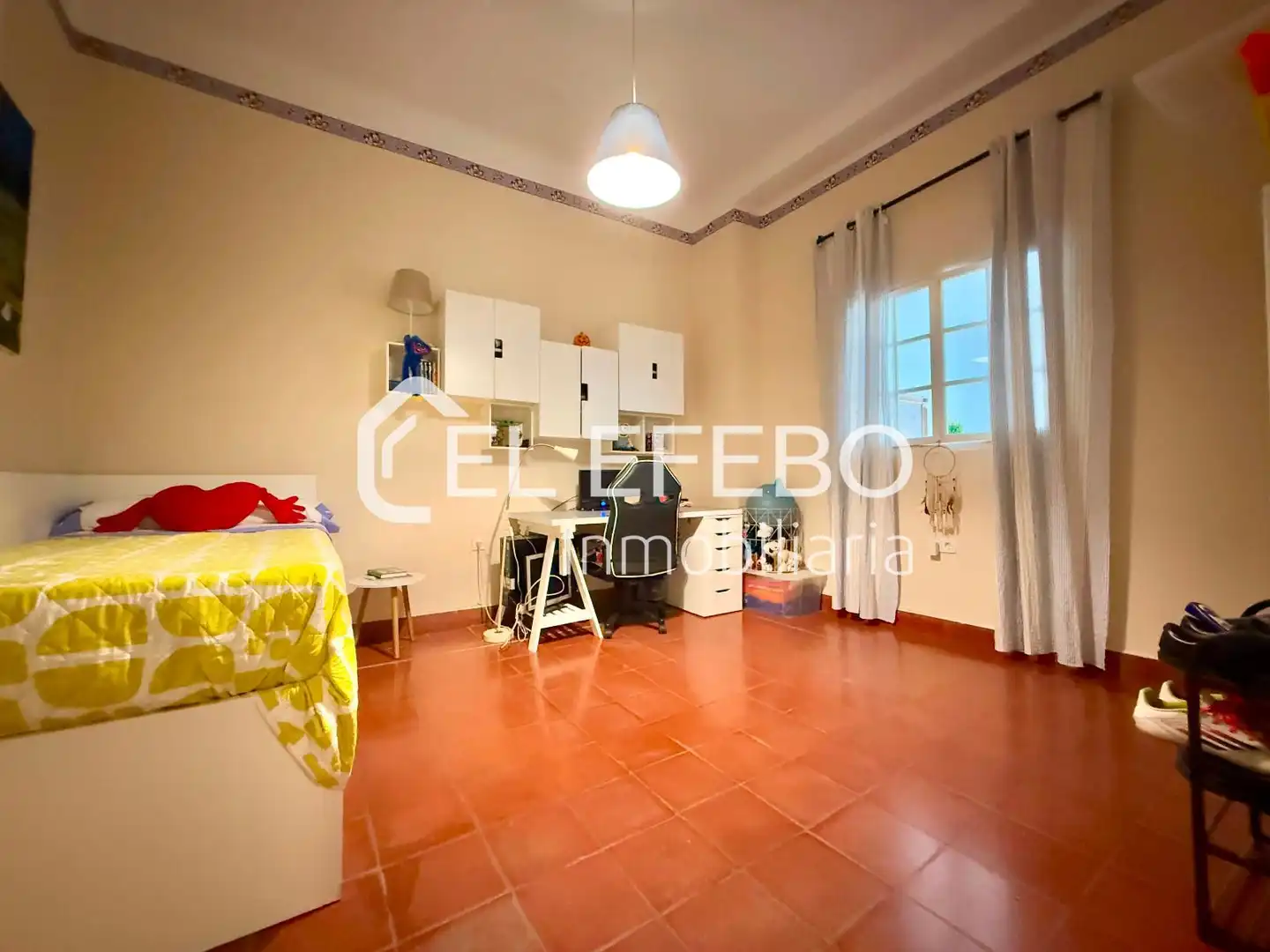 Vista exterior de Casa o chalet en venta en Antequera con Horno, Lavadora y Balcón