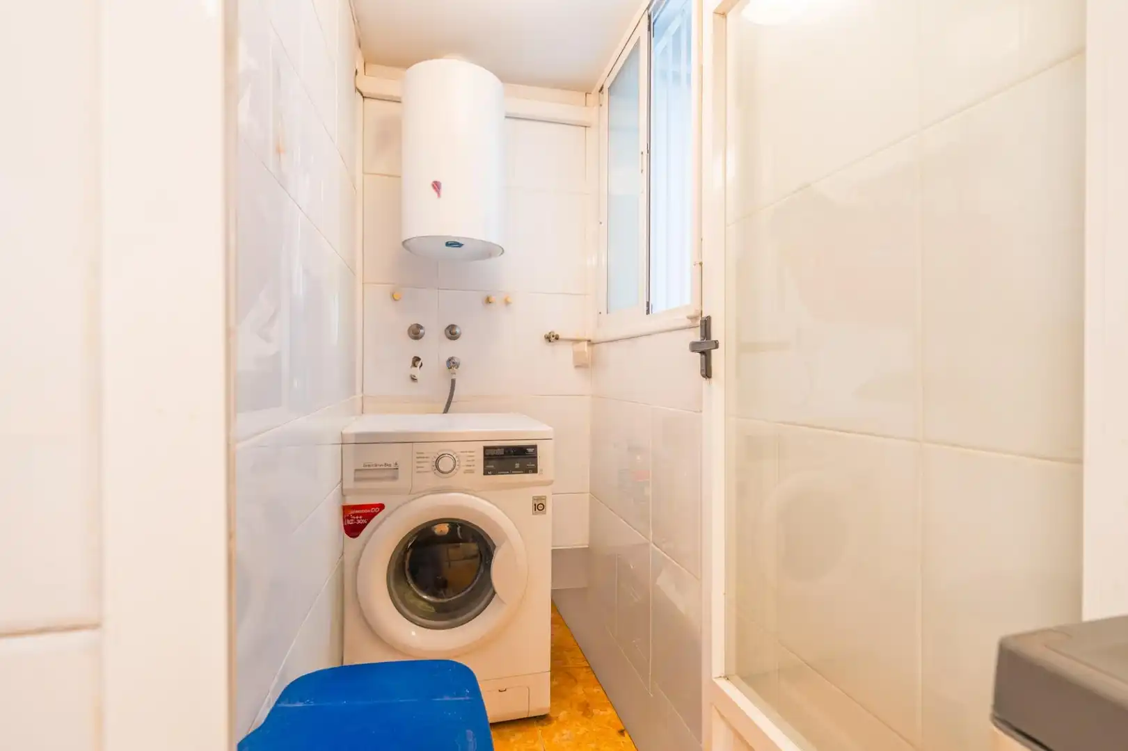 Baño de Piso en venta en Valencia con Aire acondicionado y Balcón