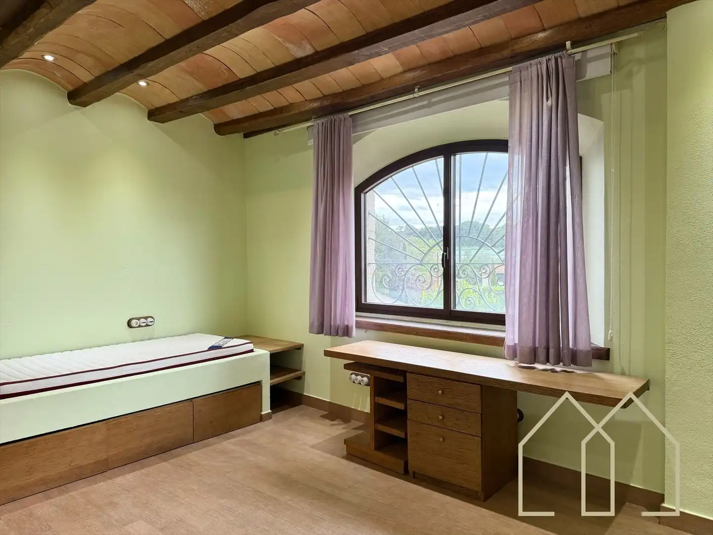 Habitación de Casa o chalet en venta en Sant Joan de Mollet con Aire acondicionado, Calefacción y Jardín privado