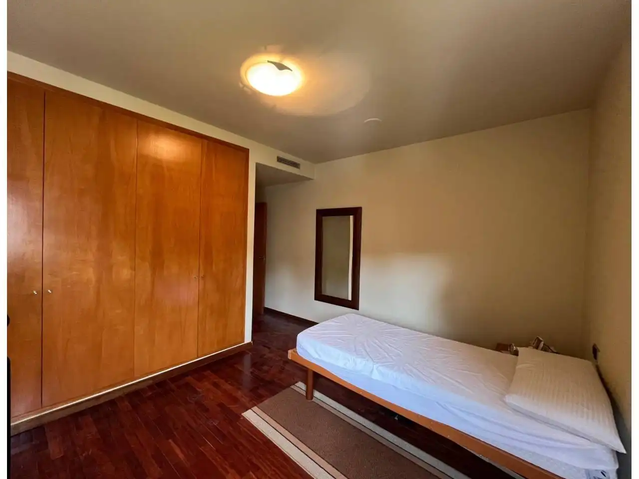 Bedroom of Houses for rent in Girona  with Air Conditioner, Heating and Terrace