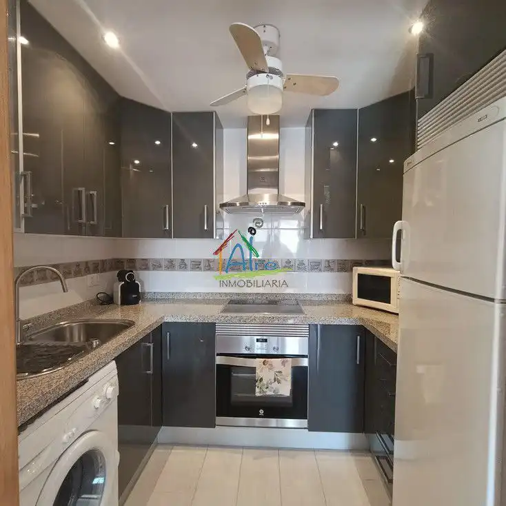 Cuina de Apartament en venda en Almonte amb Aire condicionat, Terrassa i Piscina comunitària