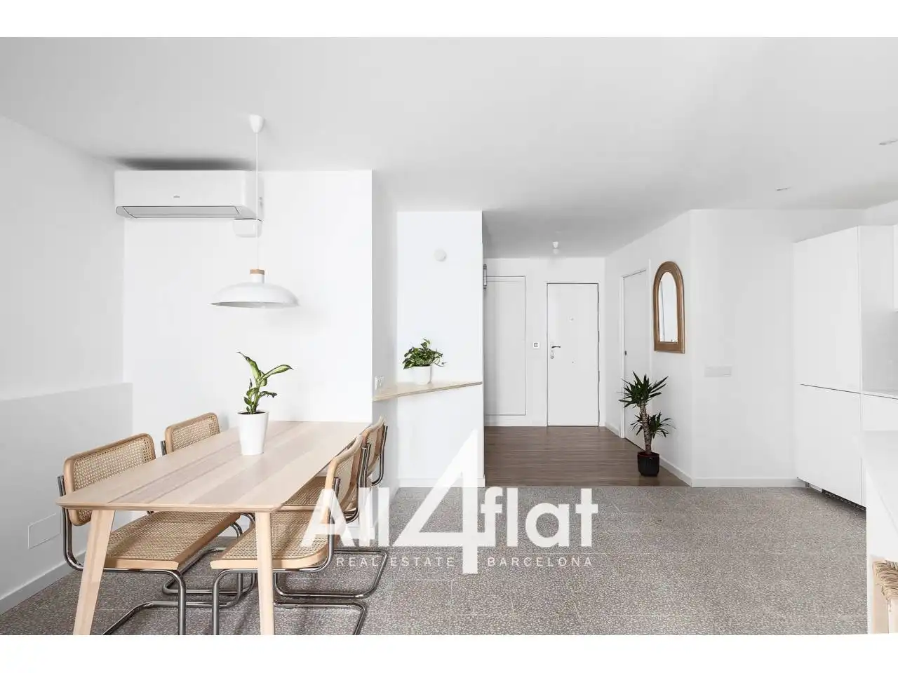 Flat for rent in Calle CERA, El Raval