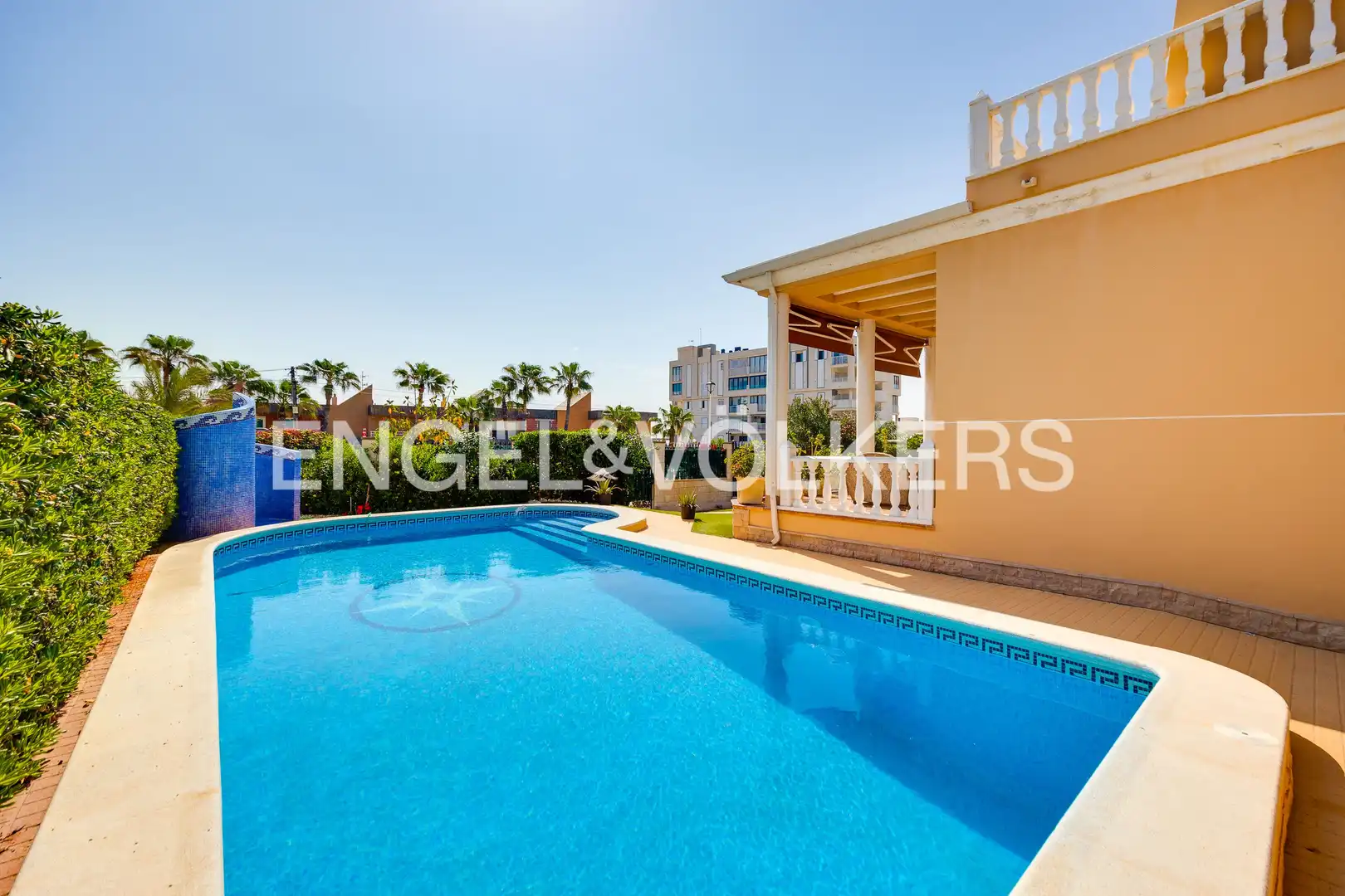 Piscina de Finca rústica en venta en Torrevieja con Aire acondicionado, Calefacción y Jardín privado