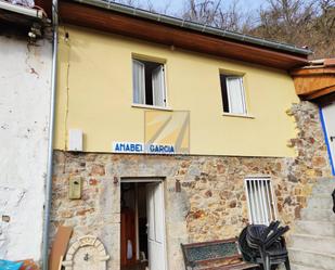 Vista exterior de Casa o xalet en venda en Teverga amb Terrassa