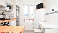 Kitchen of Flat for sale in Basauri 