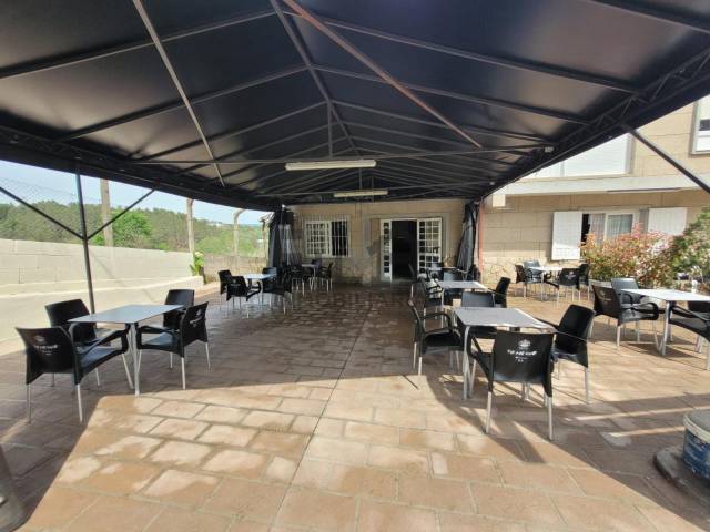 Local comercial en Alquiler en Coles