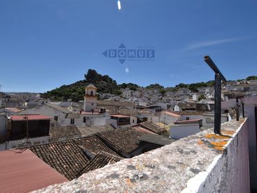 Casa en venda a Población de Arroyo