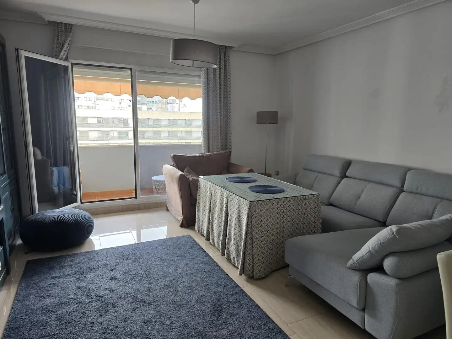 Living room of Flat for sale in Córdoba  with Air Conditioner, Terrace and Storage room