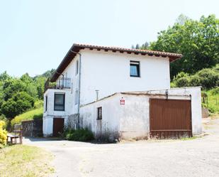 Exterior view of House or chalet for sale in Reocín  with Terrace and Balcony