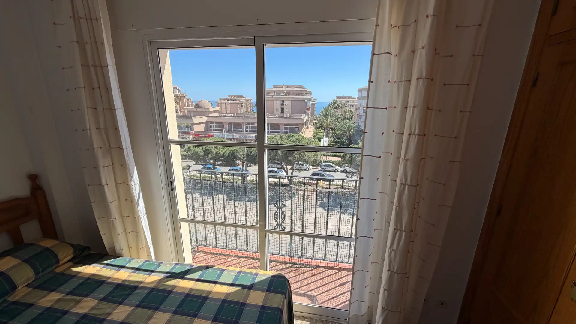 Dormitori de Pis en venda en Torrox amb Terrassa, Moblat i Forn