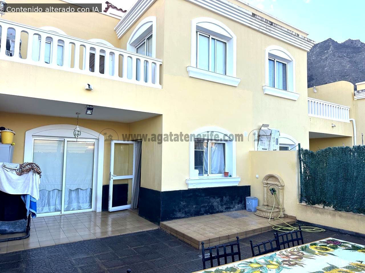 Vista exterior de Casa o xalet en venda en Buenavista del Norte amb Terrassa