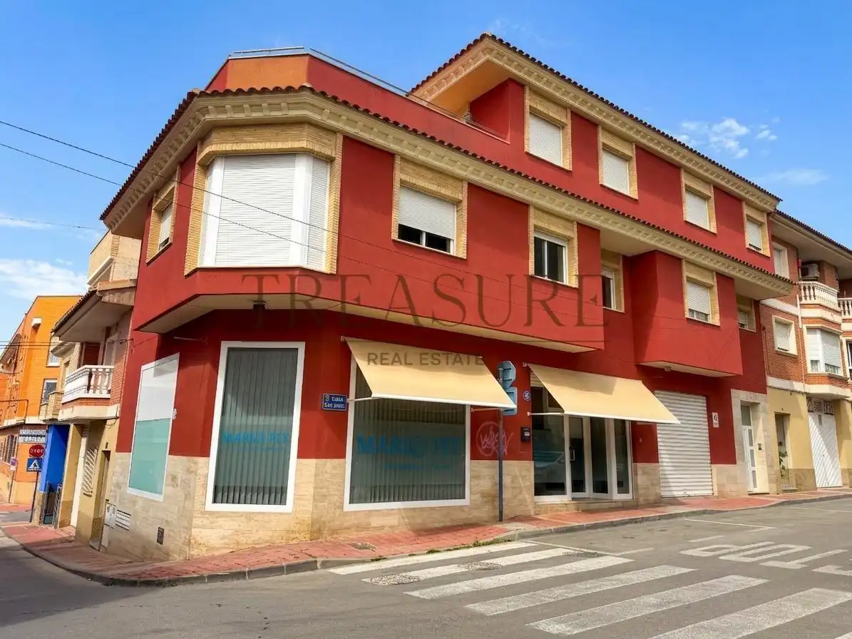 Wohngebäude zum Verkauf in JUAN DE BORBON