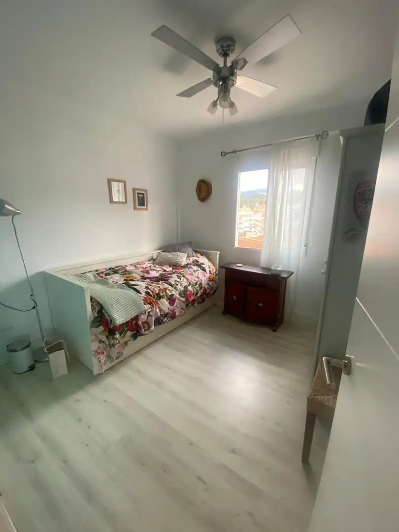 Habitación de Piso de alquiler en Málaga con Aire acondicionado, Amueblado y Balcón