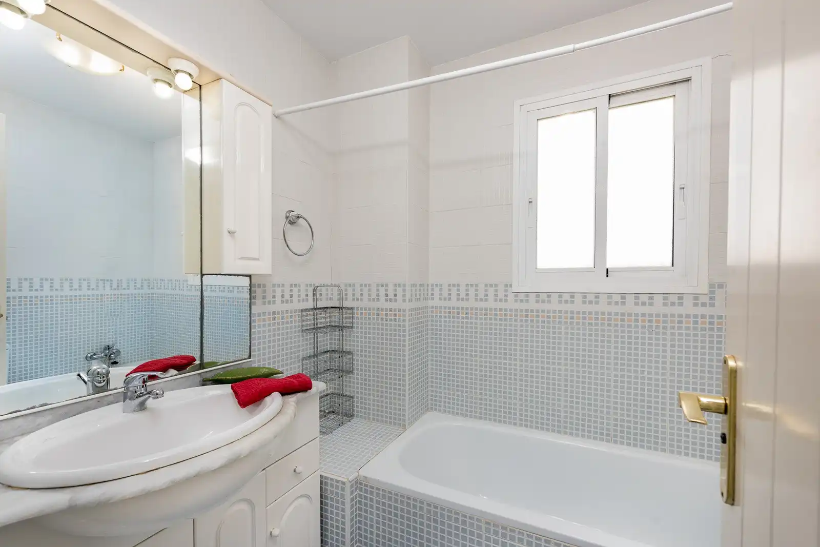 Baño de Apartamento en venta en Mijas con Aire acondicionado, Terraza y Trastero