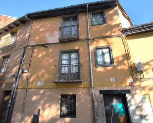 Exterior view of House or chalet for sale in León Capital 