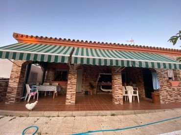 Xalet amb jardí en venda a Las Lagunas - Campano