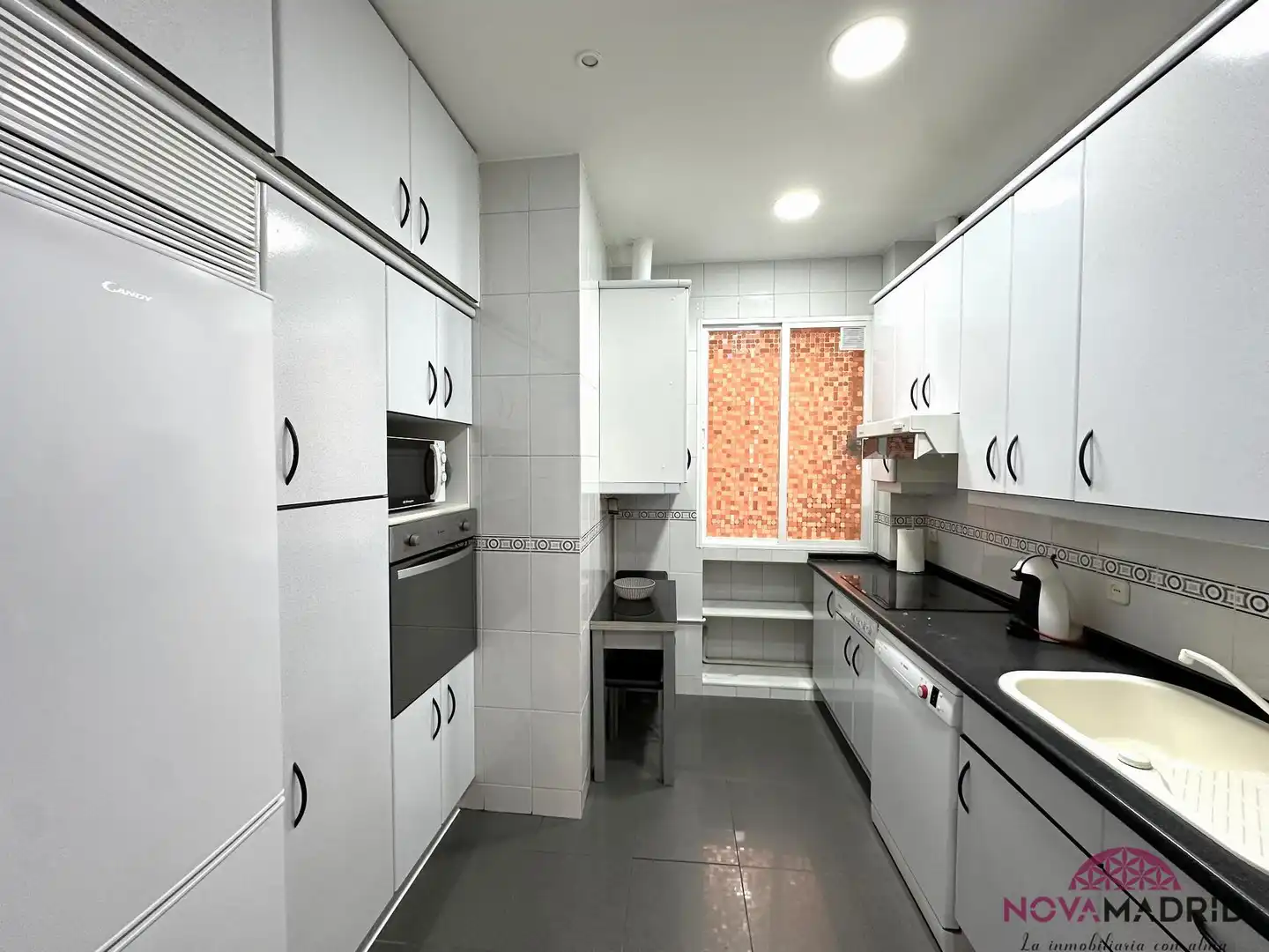 Kitchen of Flat for sale in Madrid  with Heating and Furnished
