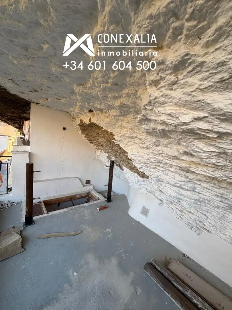 Houses for sale in Setenil de las Bodegas