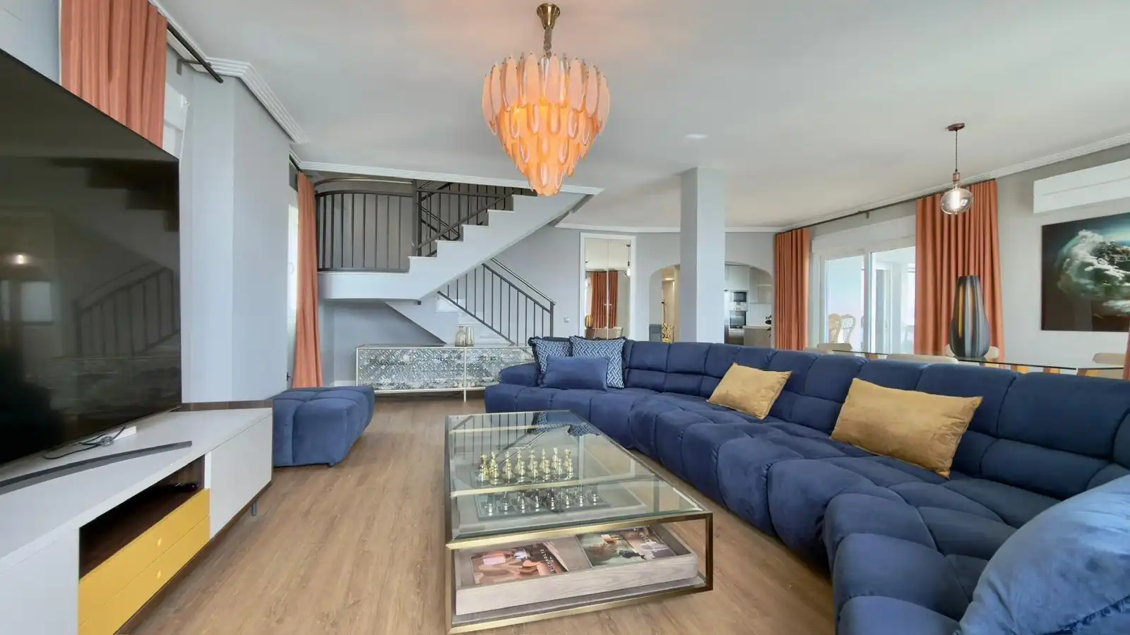 Wohnzimmer von Dachboden zum Verkauf in Villajoyosa / La Vila Joiosa mit Klimaanlage, Privatgarten und Terrasse