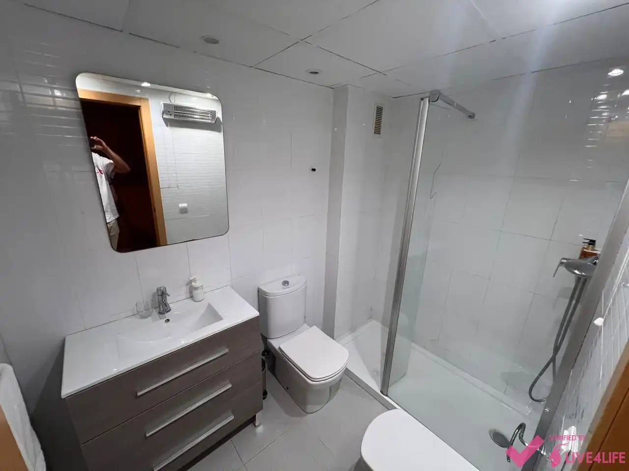 Baño de Piso de alquiler en Valencia con Aire acondicionado y Amueblado
