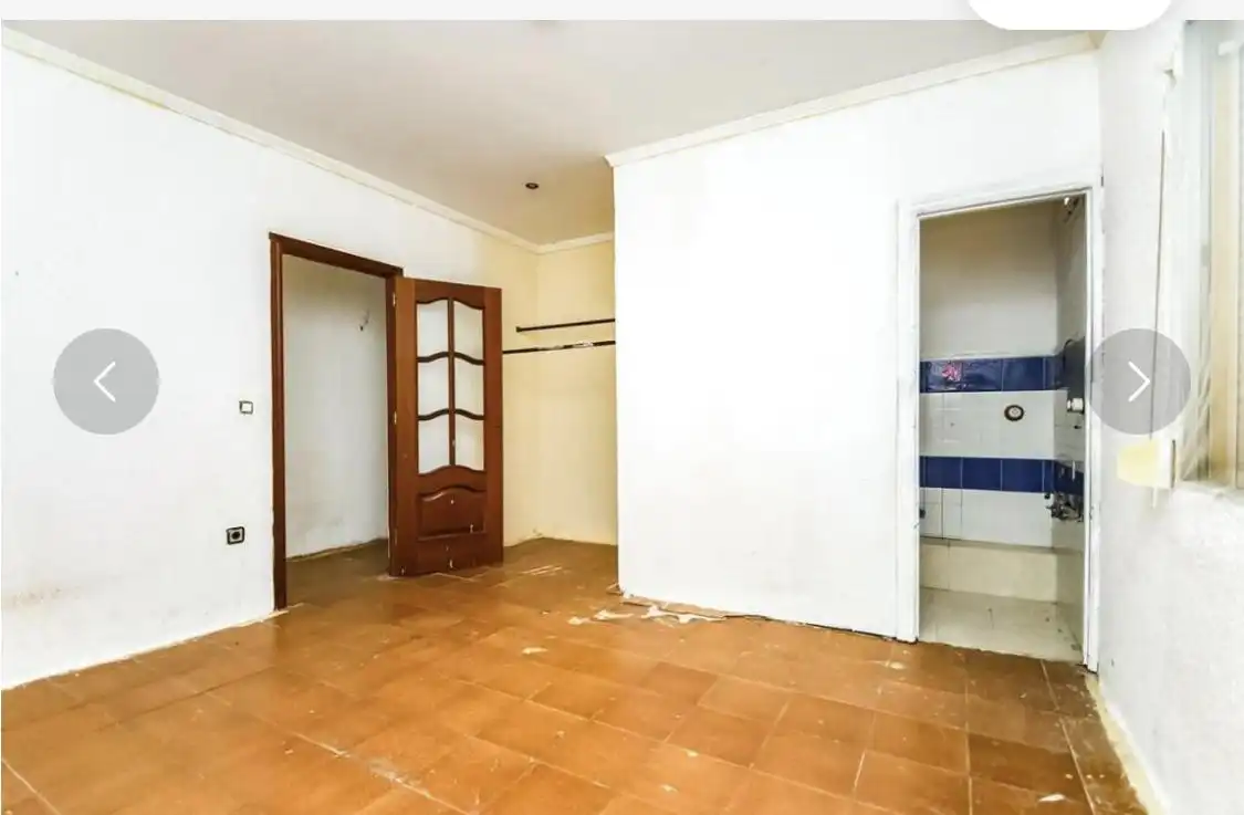 Casa con jardín en venta en calle de Carles Riba, imagen 9