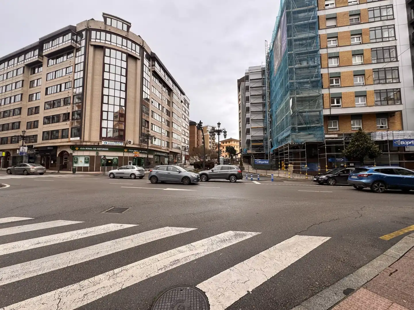 Vista exterior de Piso en venta en Oviedo  con Calefacción