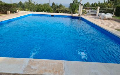 Piscina de Finca rústica en venda en Alborache amb Aire condicionat, Jardí privat i Terrassa