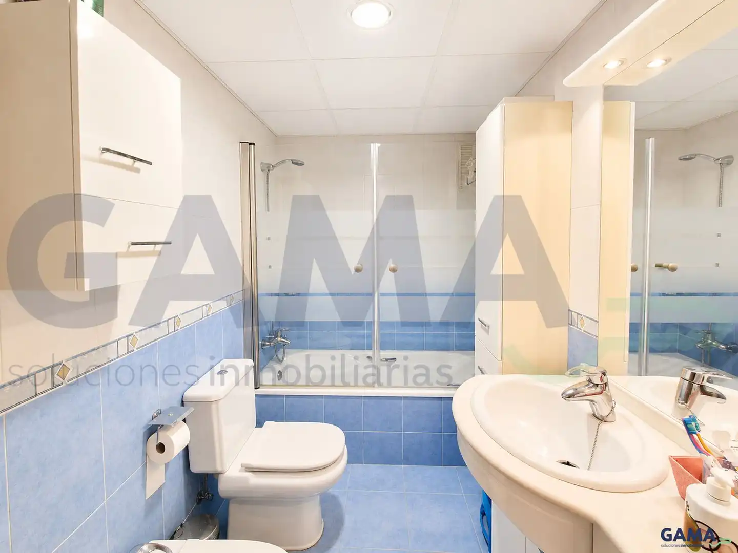 Baño de Piso en venta en Algemesí con Aire acondicionado y Amueblado