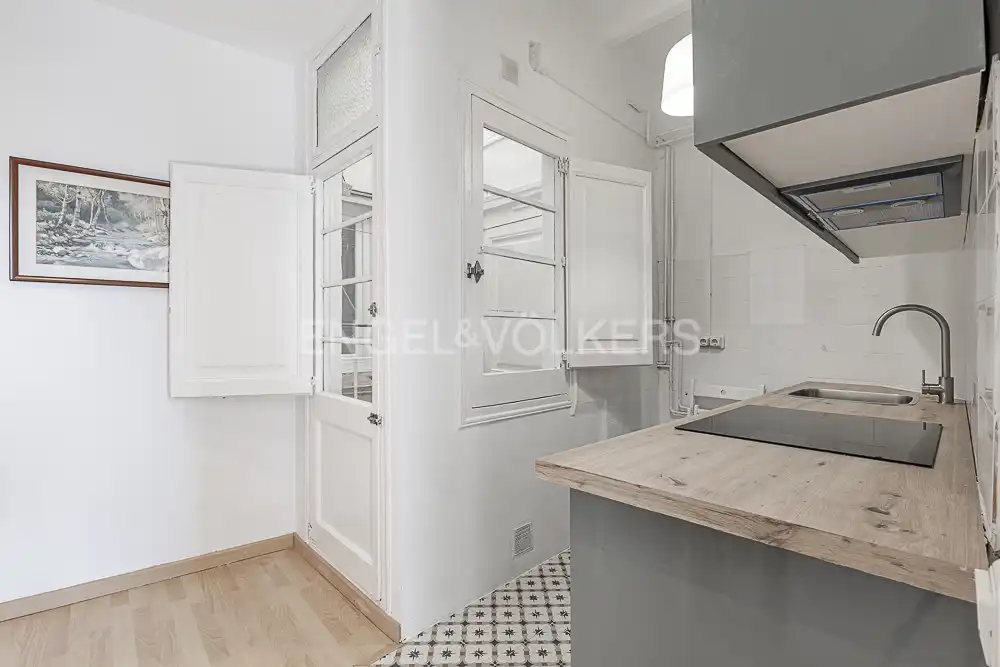 Küche von Wohnung zur Miete in Barcelona mit Heizung, Parkett und Möbliert