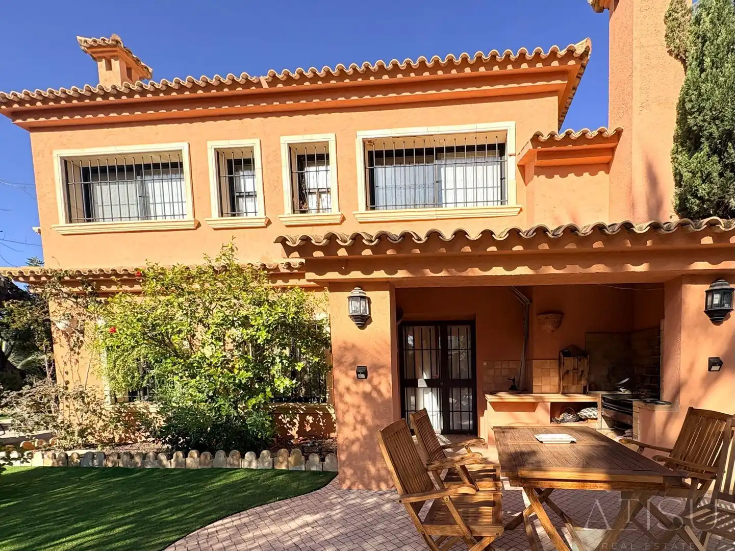 Vista exterior de Casa o chalet de alquiler en Benidorm con Aire acondicionado, Calefacción y Terraza