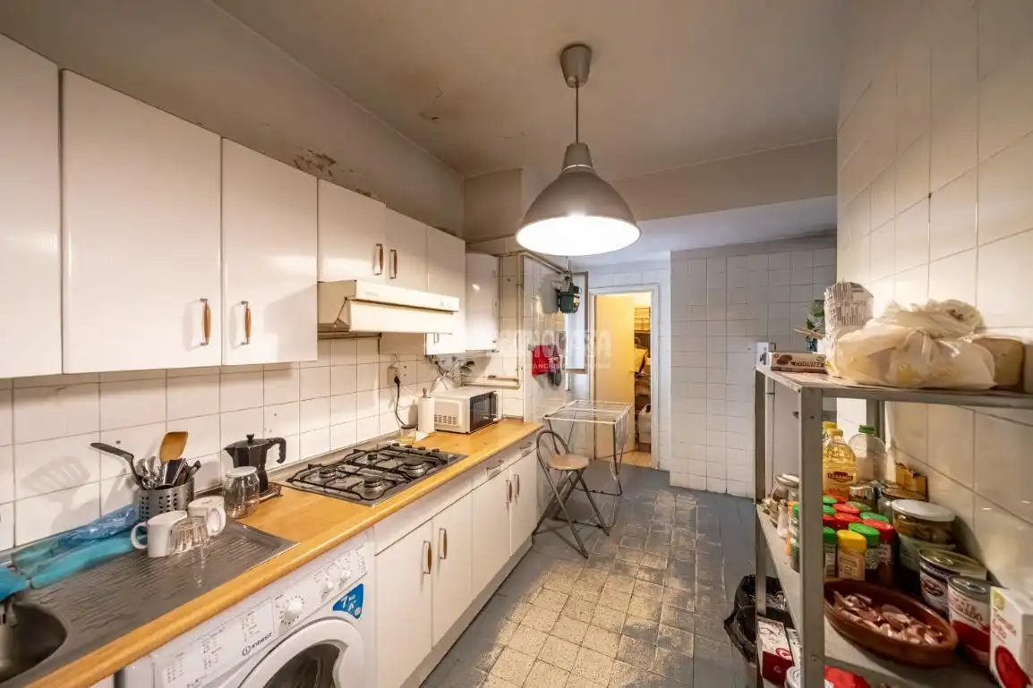 Cocina de Piso en venta en Madrid con Calefacción