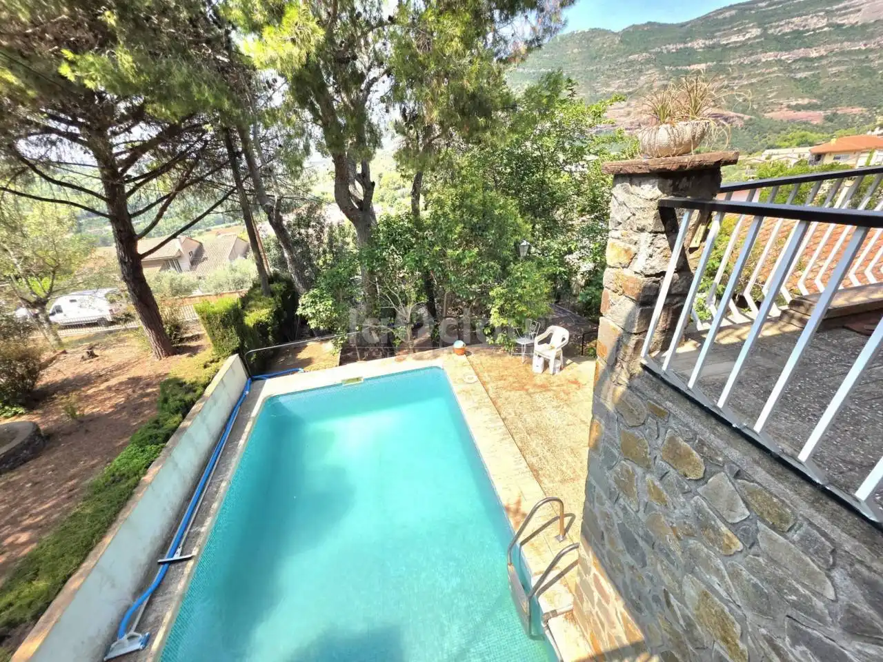 Chalet con piscina en venta en Calle Fuente de la Alzinella, imagen 2