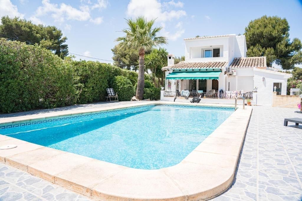 Piscina de Estudi de lloguer en Jávea / Xàbia amb Jardí privat, Terrassa i Piscina