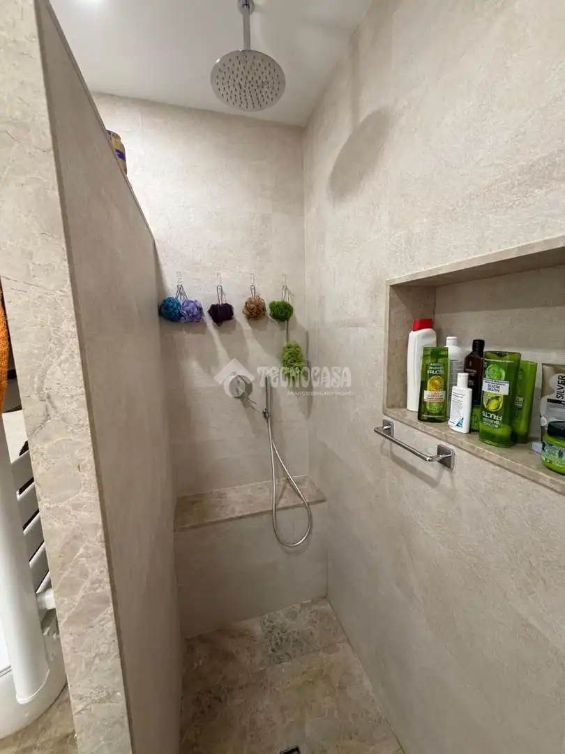 Baño de Casa o chalet en venta en Montequinto con Aire acondicionado, Jardín privado y Terraza