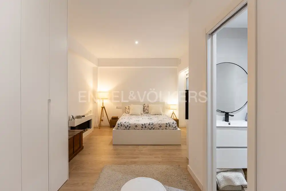Bedroom of Flat for rent in Valencia  with Air Conditioner, Heating and Parquet flooring