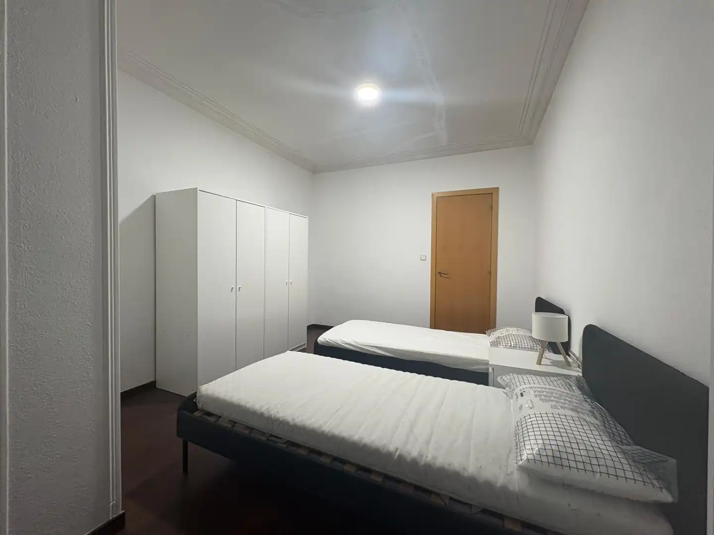 Bedroom of Flat for sale in Manresa  with Parquet flooring, Furnished and Oven