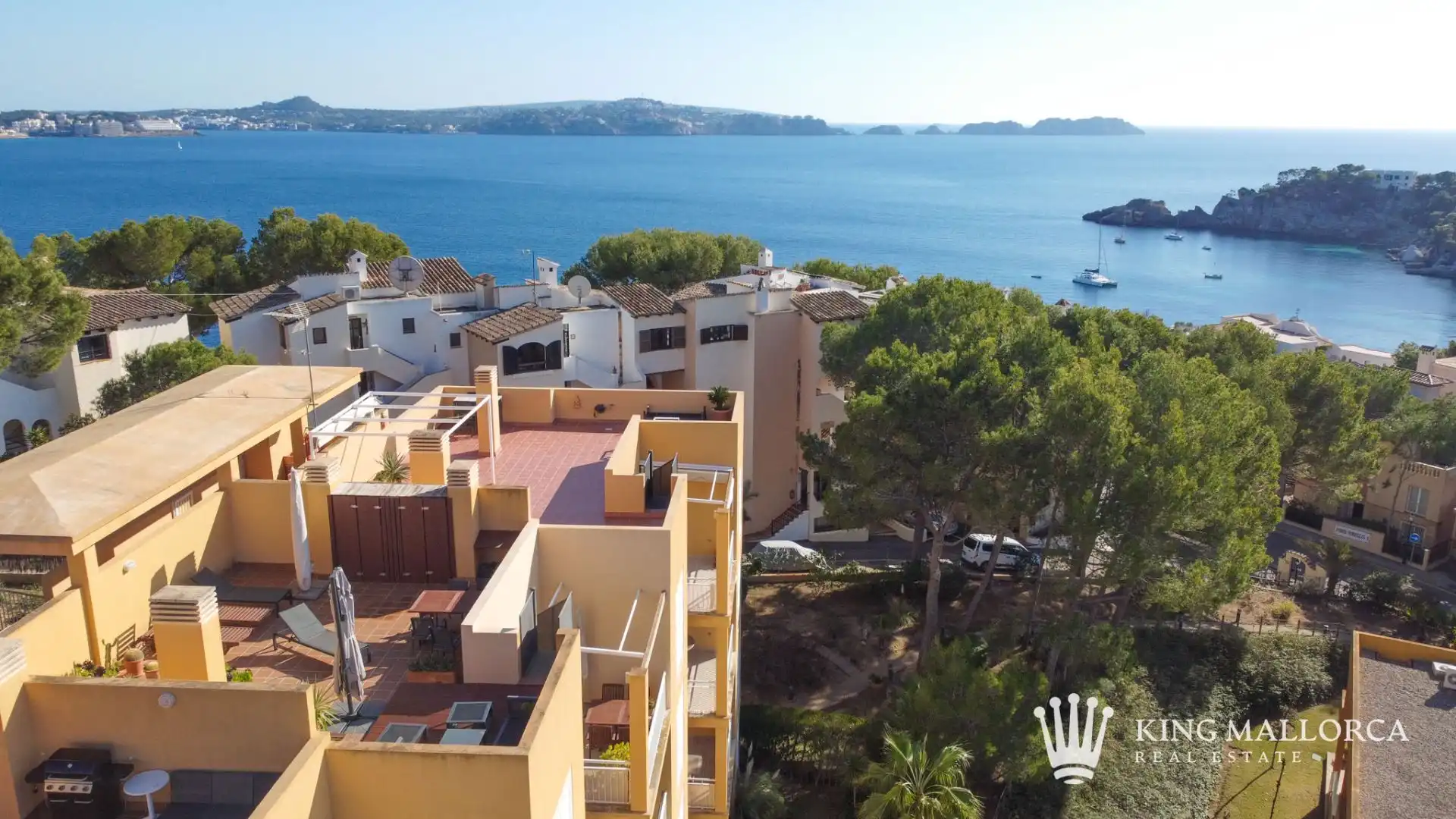 Vista exterior de Apartamento de alquiler en Calvià con Aire acondicionado, Calefacción y Terraza