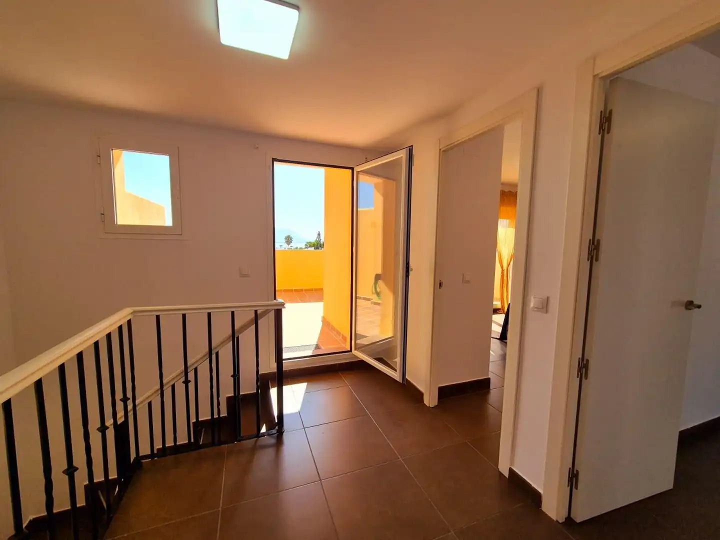 Casa adosada en venta en Algeciras con Terraza y Balcón