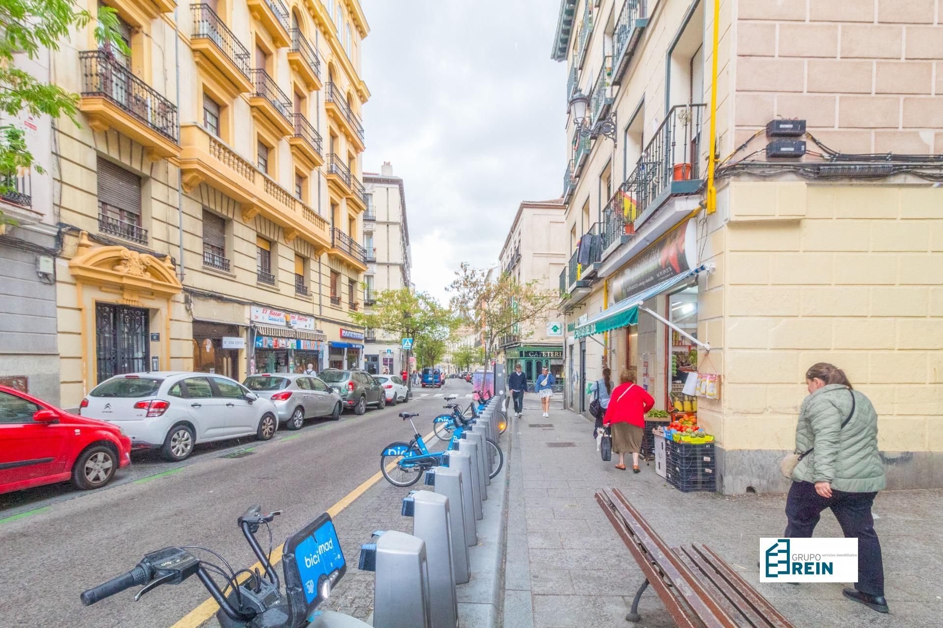 Vista exterior de Local en venta en  Madrid Capital con Amueblado