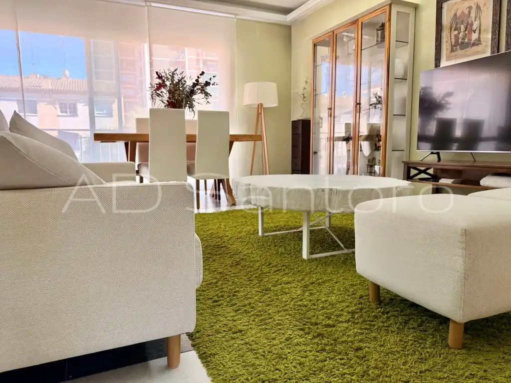 Wohnzimmer von Einfamilien-Reihenhaus zum Verkauf in Vilanova i la Geltrú