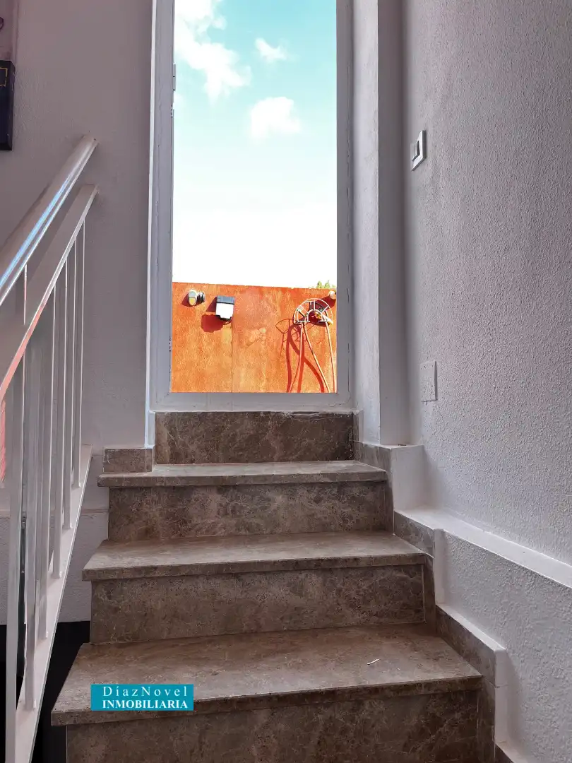 Einfamilien-Reihenhaus zum Verkauf in Vélez-Málaga mit Klimaanlage, Heizung und Parkett