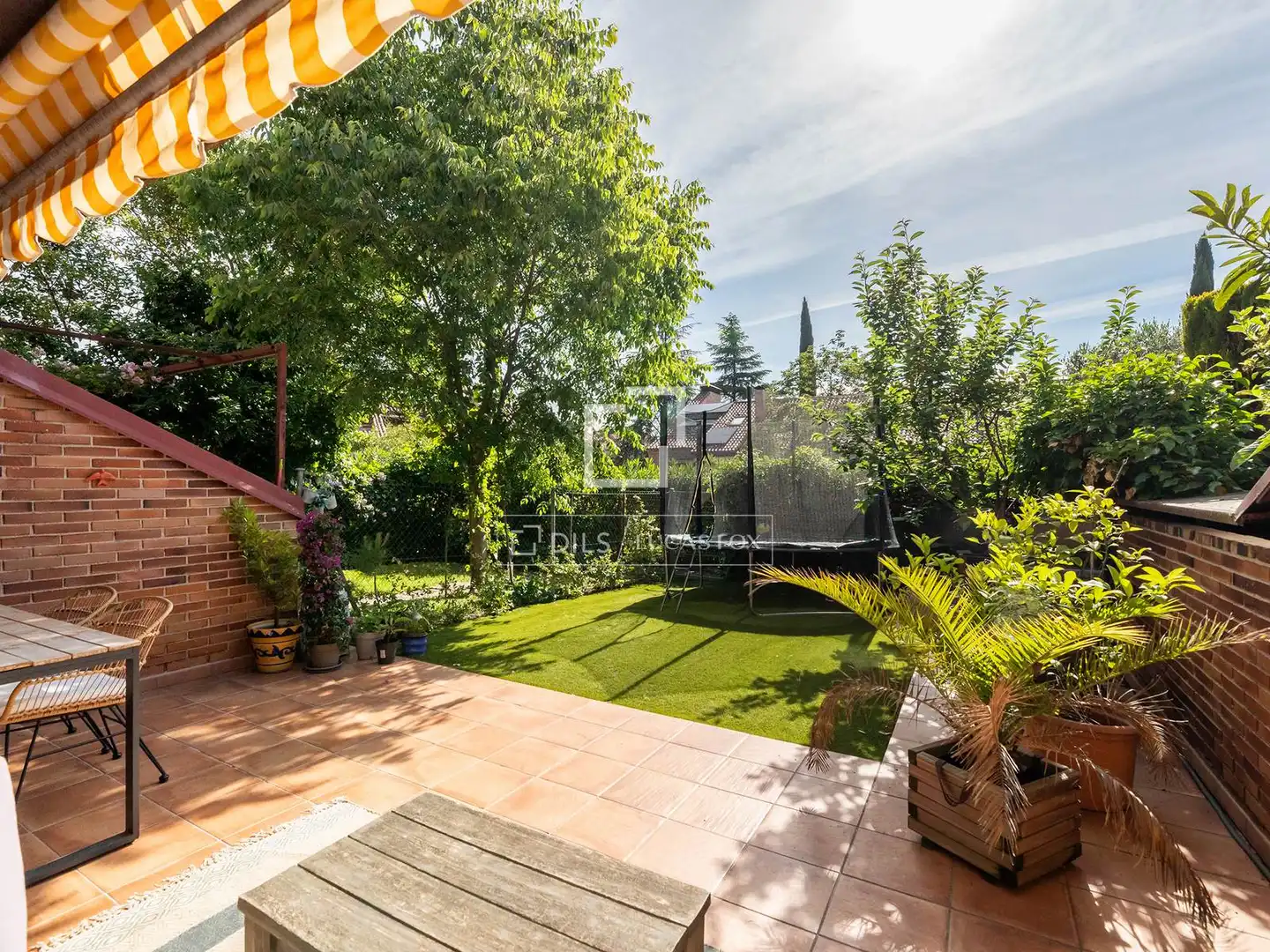 Jardí de Casa o xalet en venda en Majadahonda amb Aire condicionat, Jardí privat i Terrassa
