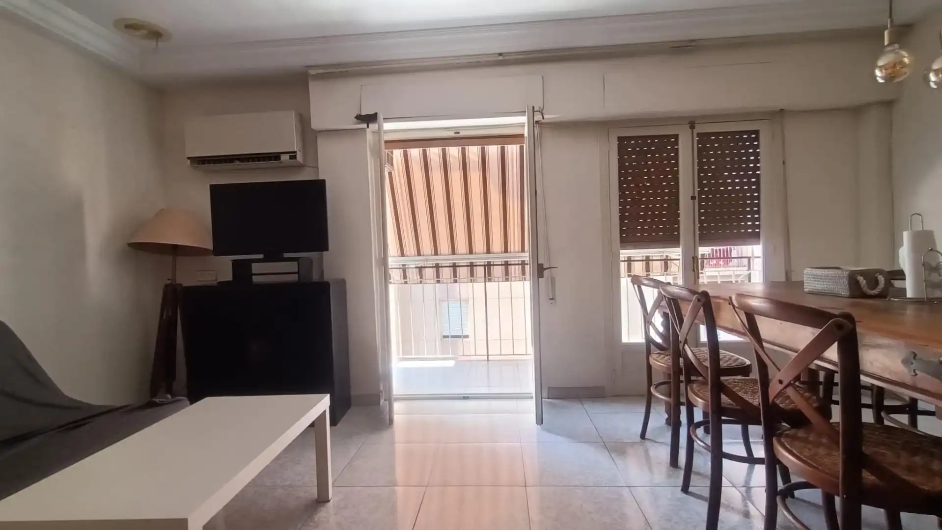Living room of Flat for rent in Elche / Elx  with Air Conditioner, Furnished and Balcony