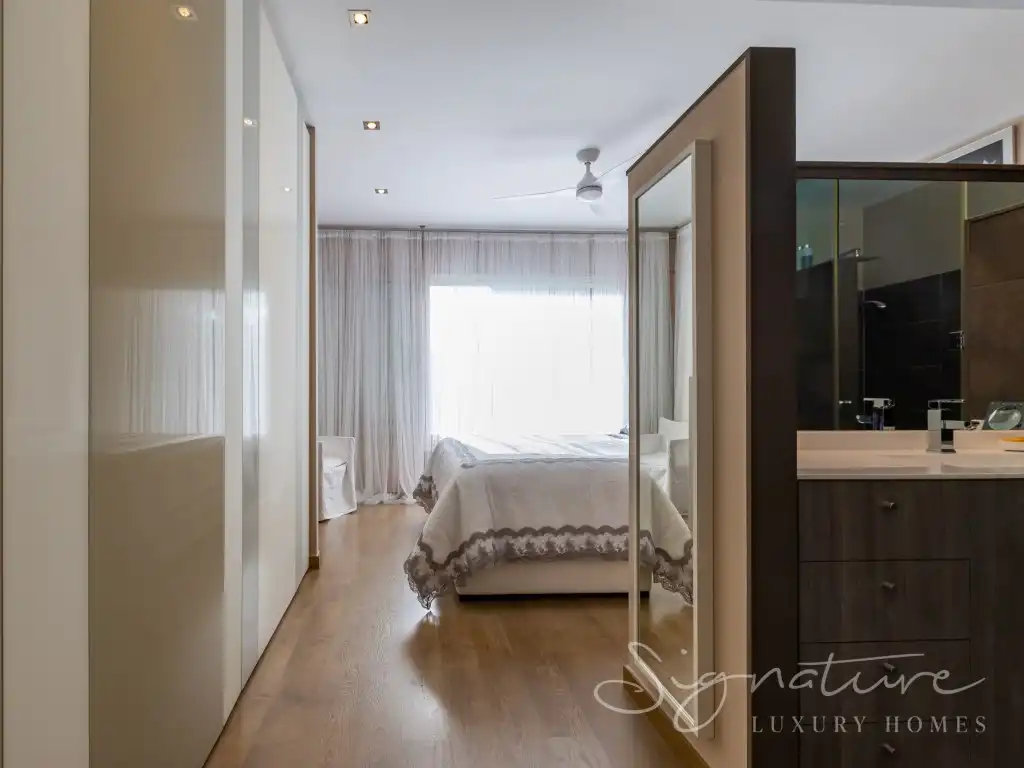 Habitación de Casa o chalet en venta en Sant Cugat del Vallès con Calefacción, Jardín privado y Terraza