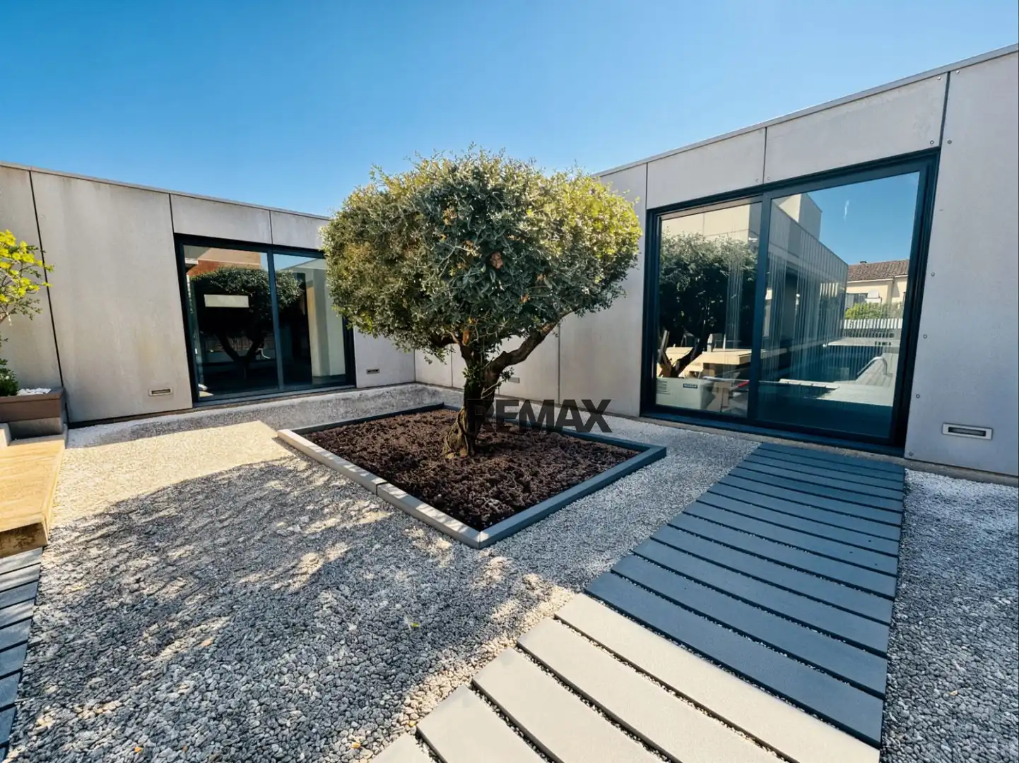 Terrassa de Casa o xalet en venda en Porqueres amb Jardí privat, Terrassa i Traster